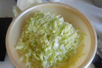Салат из маринованной капусты